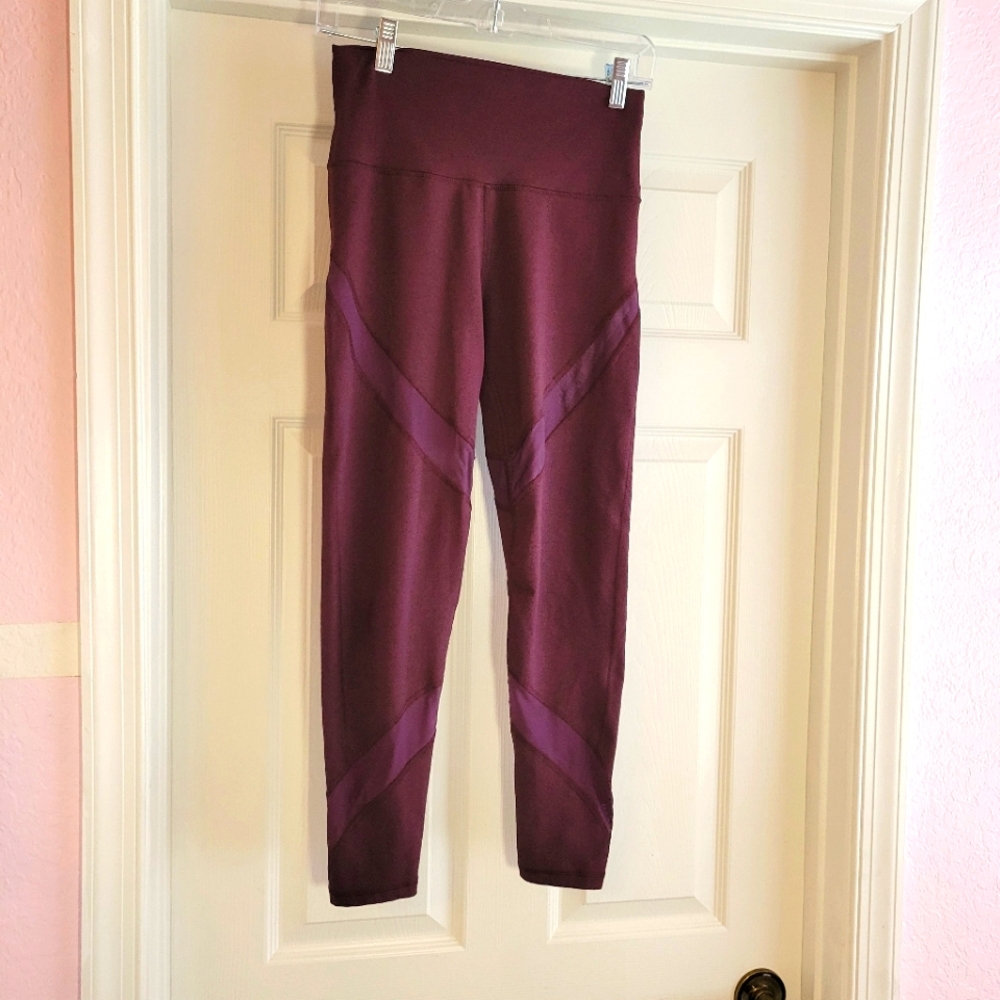 Aerie Chill Play Move Leggings Size m burgundy‎ with Mesh yoga gym loungewear